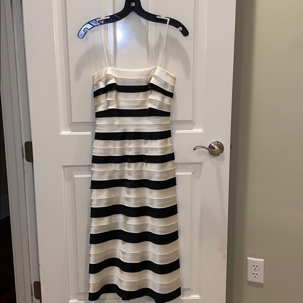 BCBG max Azria cocktail dress. EUC.